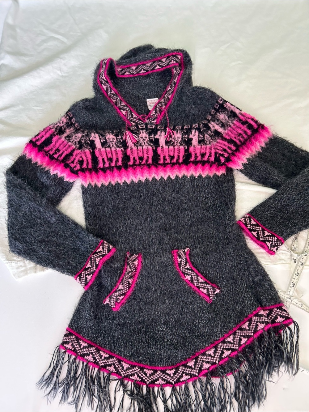 Peruvian Handcrafted Alpaca Wool Knit Llama Hoodie Sweater Pink Grey VTG Boho